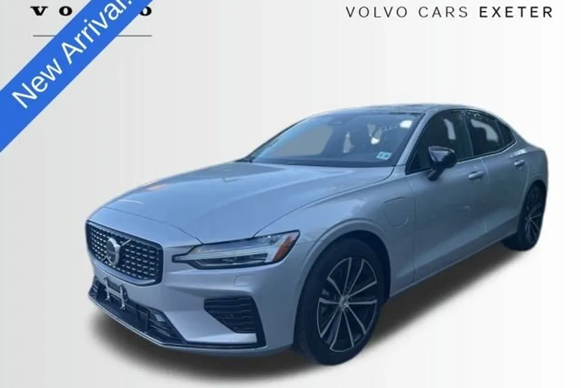 2025 Volvo S60 T8 Plus photo 1
