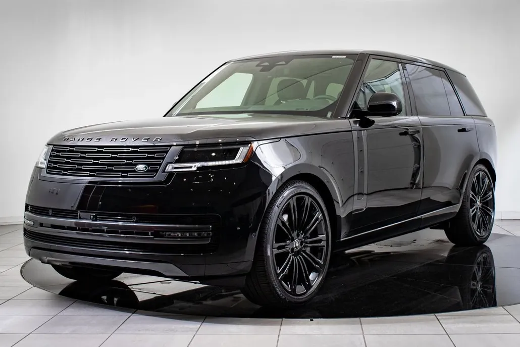 2025 Land Rover Range Rover SE photo 1