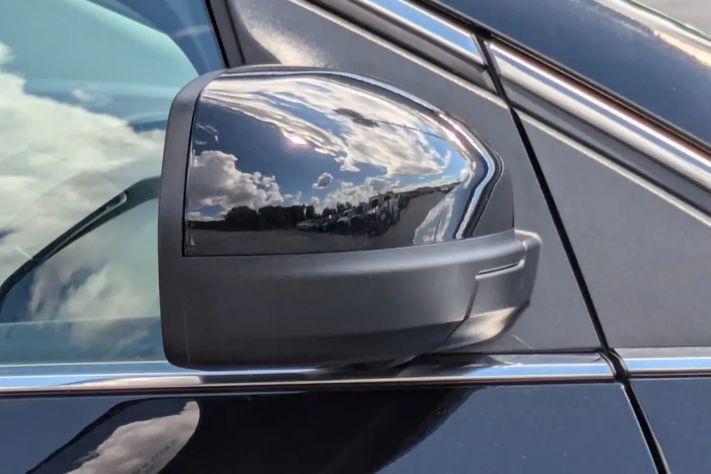 2024 Ford Edge SEL photo 1
