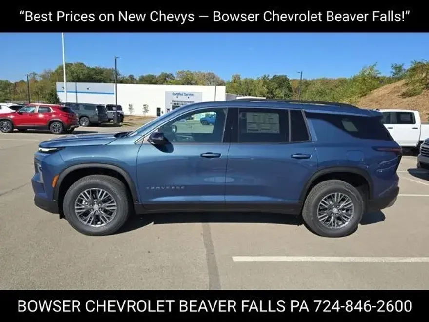 2026 Chevrolet Traverse 2LT photo 1