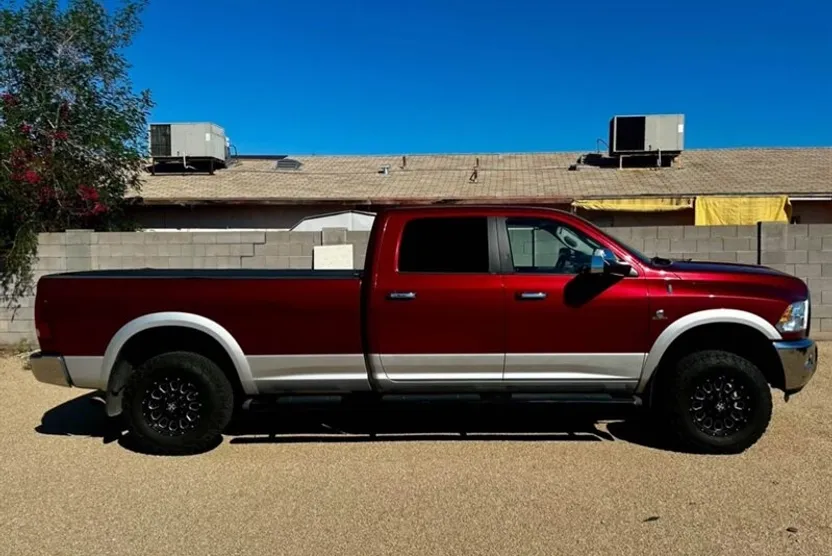 2012 Ram 2500 Laramie photo 1