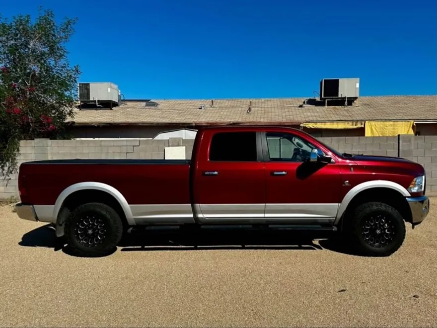 2012 Ram 2500 Laramie photo 1