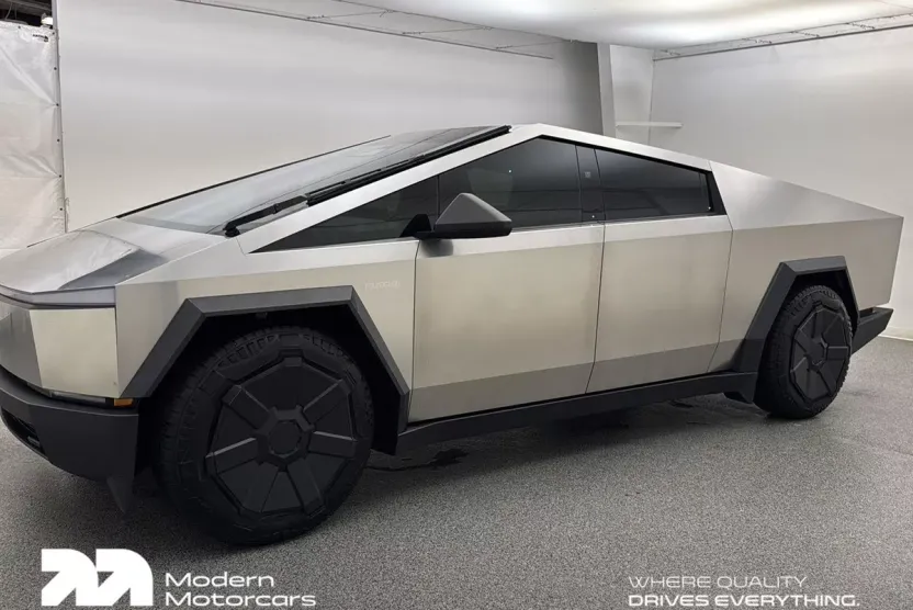 2024 Tesla Cybertruck All-Wheel Drive photo 1