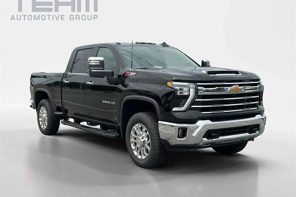 2025 Chevrolet Silverado 2500HD LTZ photo 1