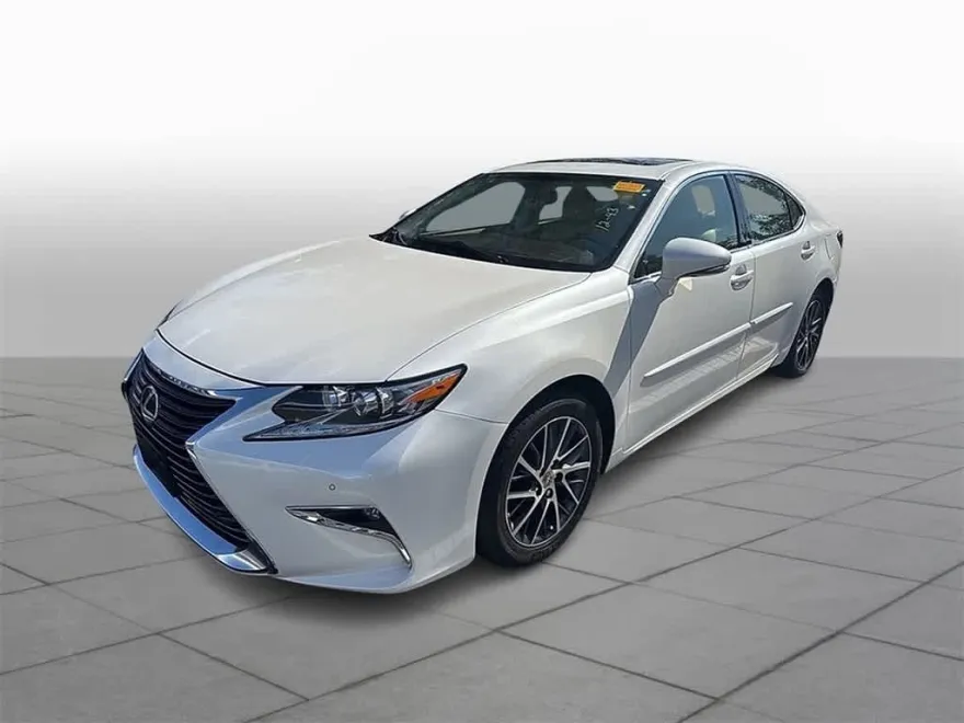 2016 Lexus ES 350 photo 1