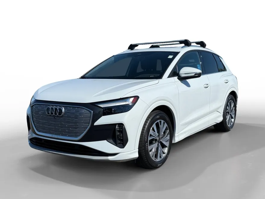 2023 Audi Q4 40 E-tron Premium photo 1