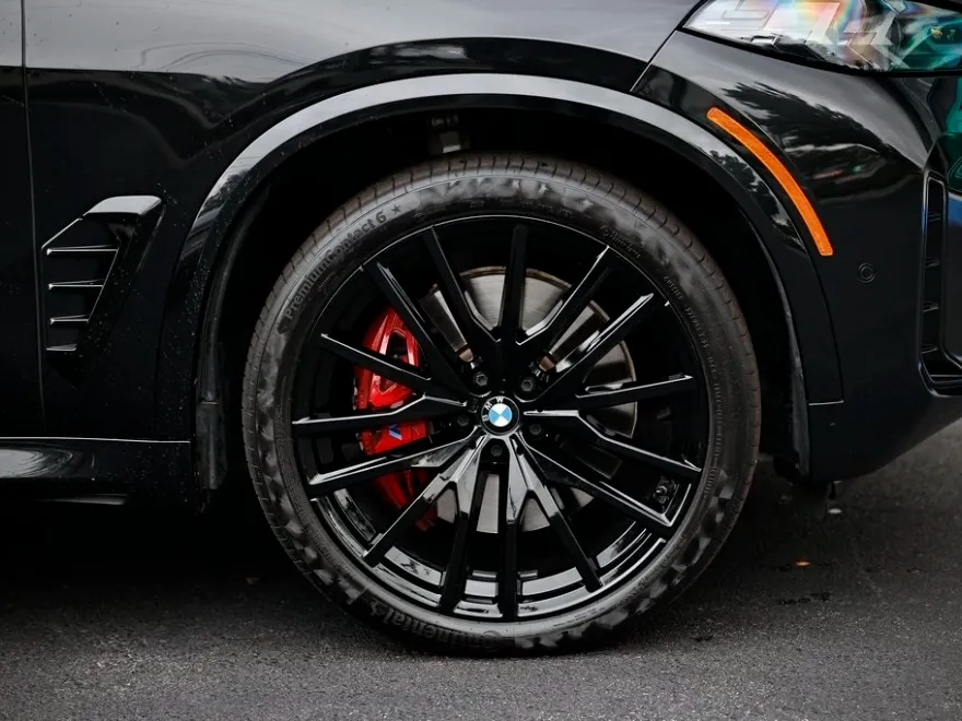 2024 Bmw X5 M60i photo 1