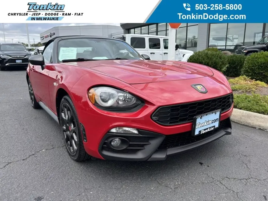 2017 Fiat 124 Spider Abarth photo 1