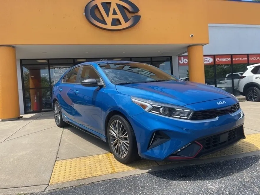 2023 Kia Forte GT-Line photo 1