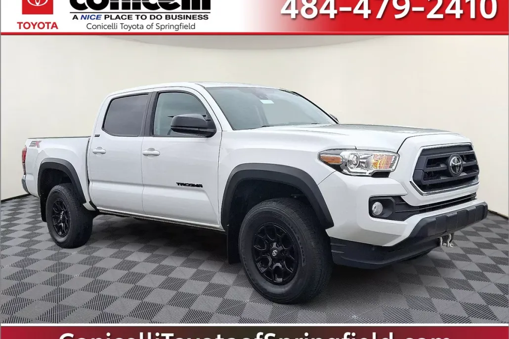 2023 Toyota Tacoma SR5 V6 Double Cab photo 1