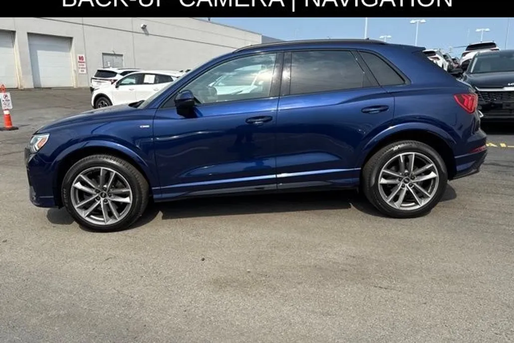 2022 Audi Q3 S line Premium Plus photo 1