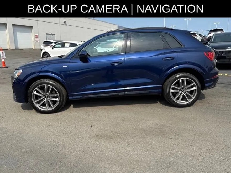 2022 Audi Q3 S line Premium Plus photo 1
