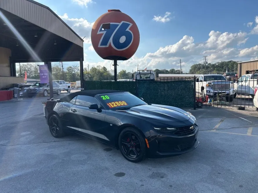 2020 Chevrolet Camaro 1LT photo 1