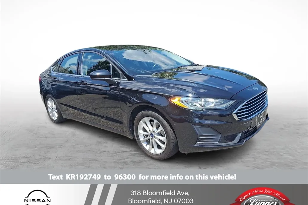 2019 Ford Fusion SE photo 1
