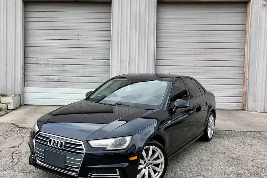 2018 Audi A4 Ultra Premium photo 1