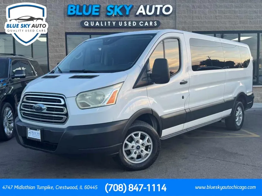 2015 Ford Transit XLT photo 1