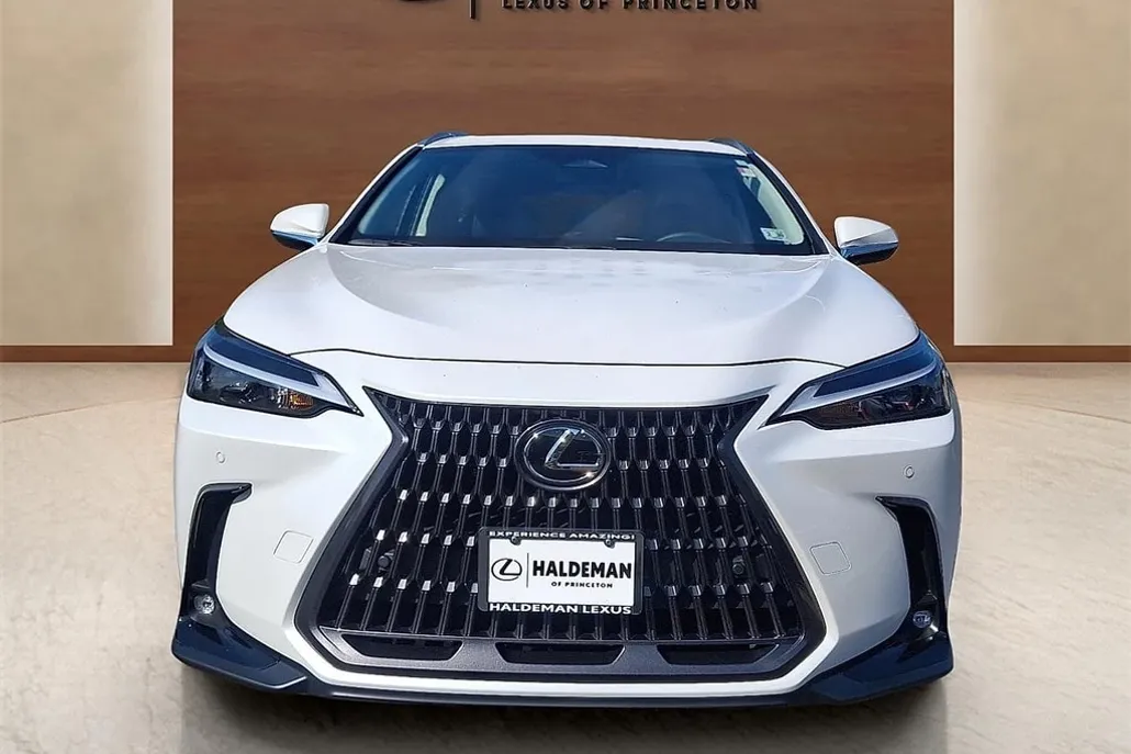 2025 Lexus NX 350 Premium photo 1