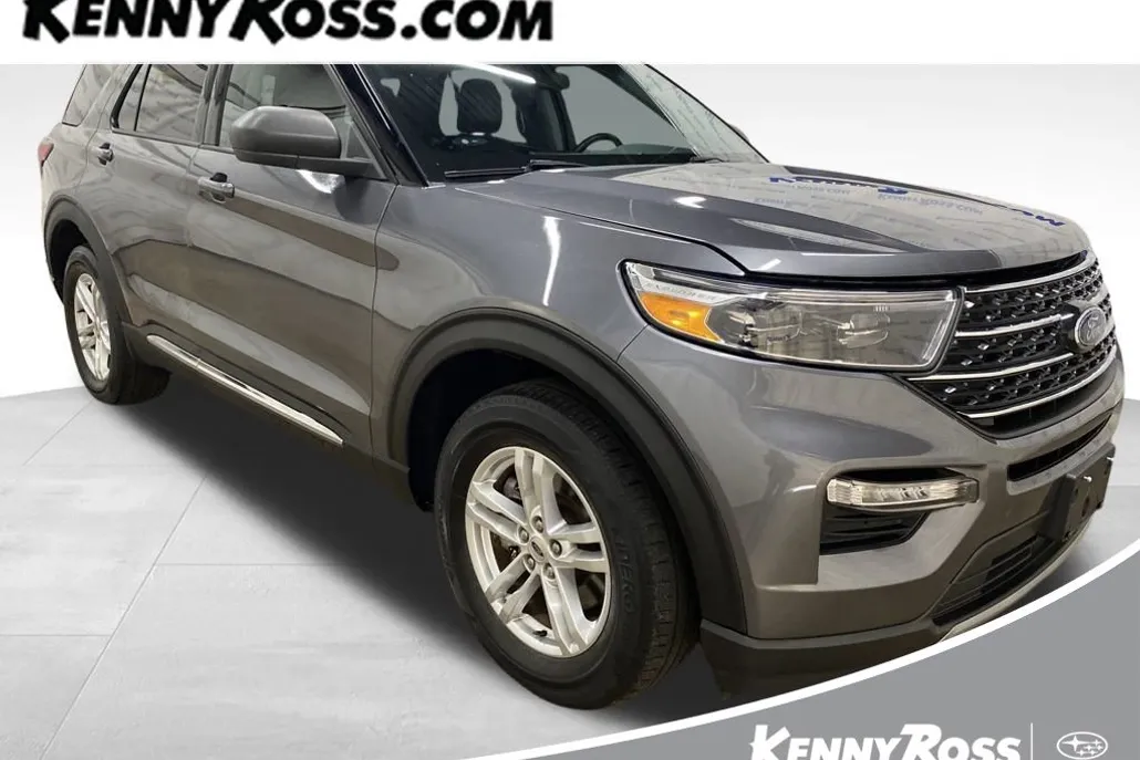2022 Ford Explorer XLT photo 1