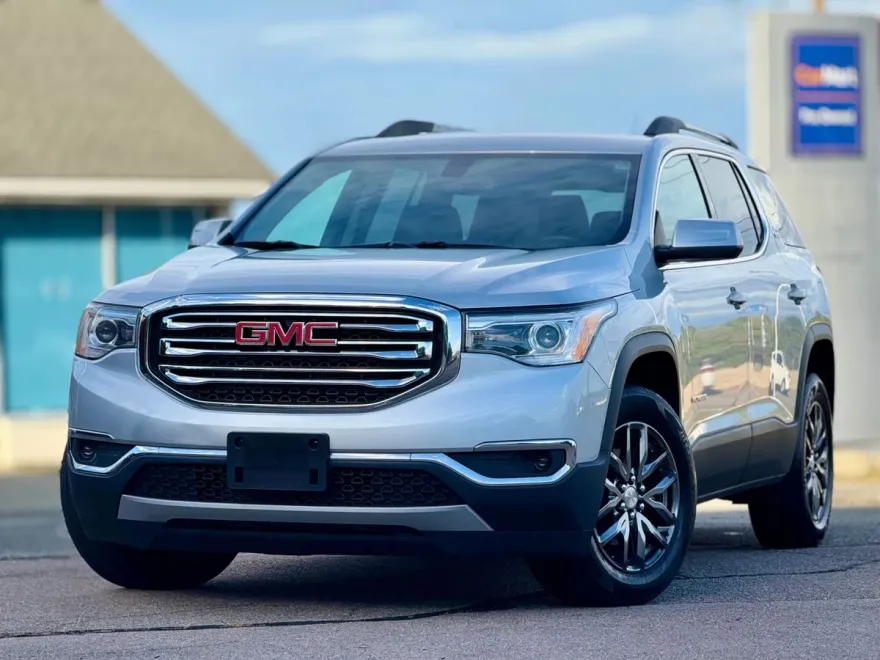 2017 Gmc Acadia SLT photo 1