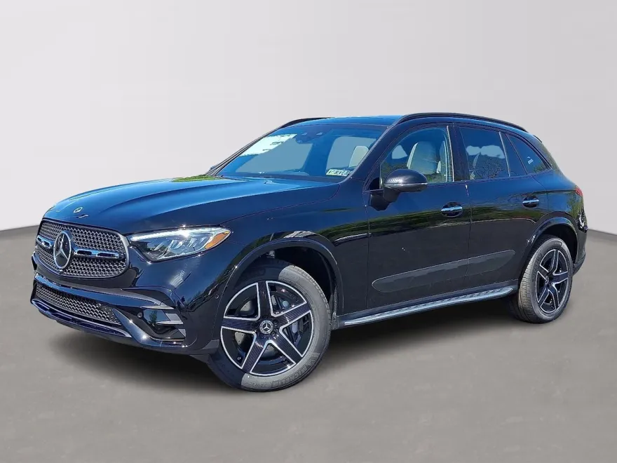 2025 Mercedes Benz GLC 300 4MATIC photo 1