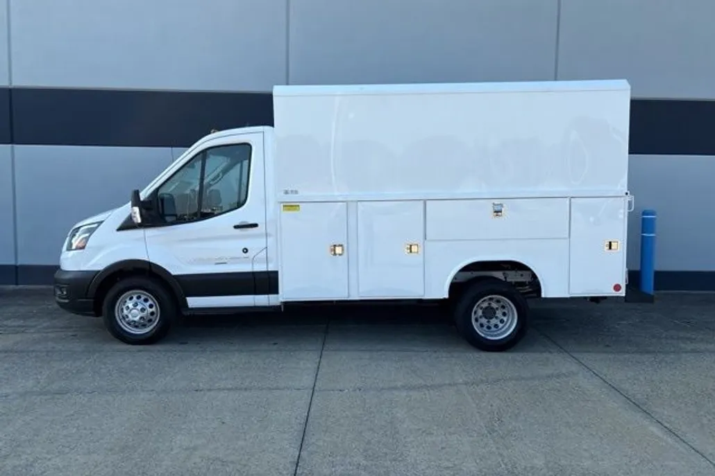2024 Ford Transit photo 1