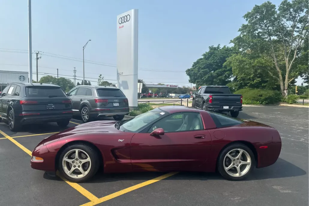 2003 Chevrolet Corvette photo 1