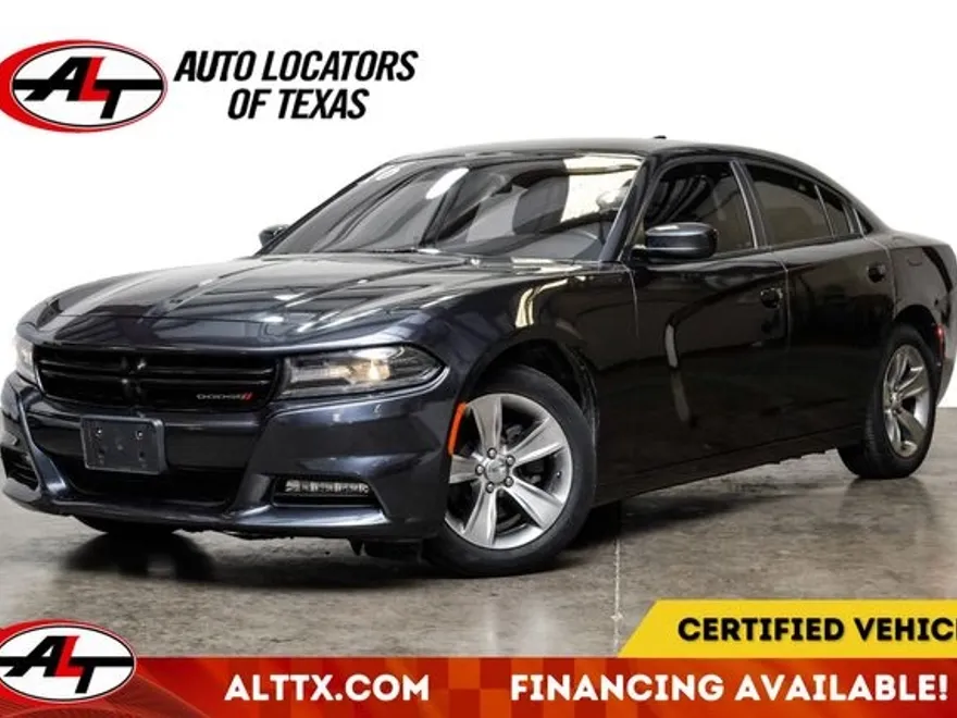 2016 Dodge Charger SXT photo 1