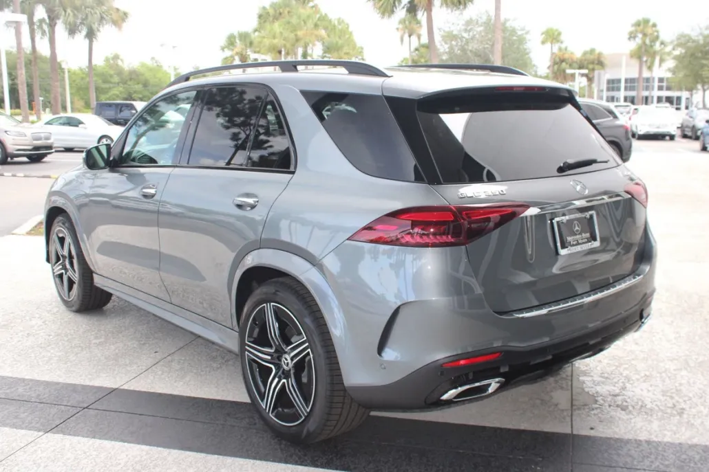 2026 Mercedes Benz GLE 350 4MATIC photo 1