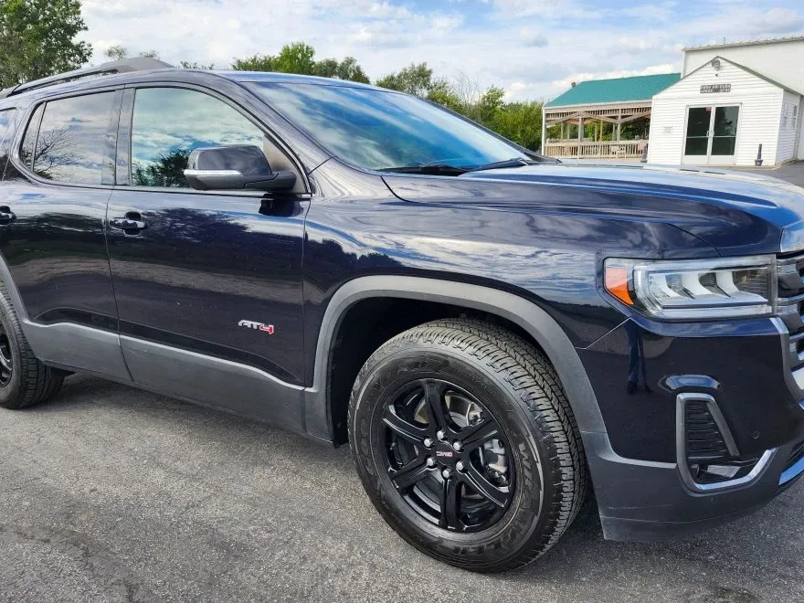 2022 Gmc Acadia AT4 photo 1