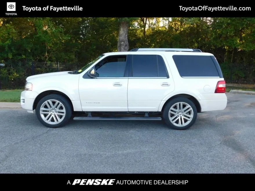 2017 Ford Expedition Platinum photo 1