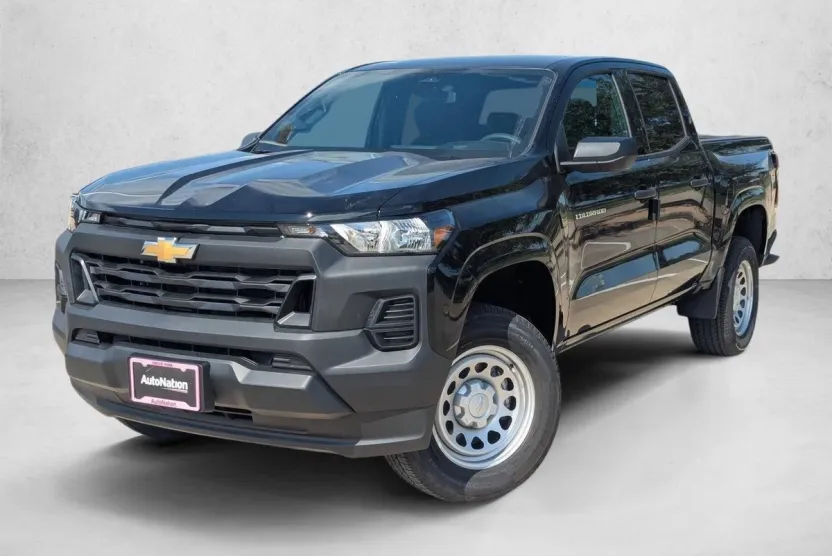 2026 Chevrolet Colorado Work Truck photo 1
