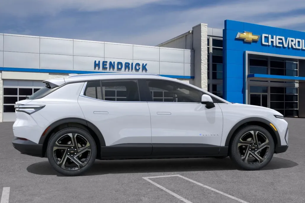 2026 Chevrolet Equinox EV 1LT photo 1
