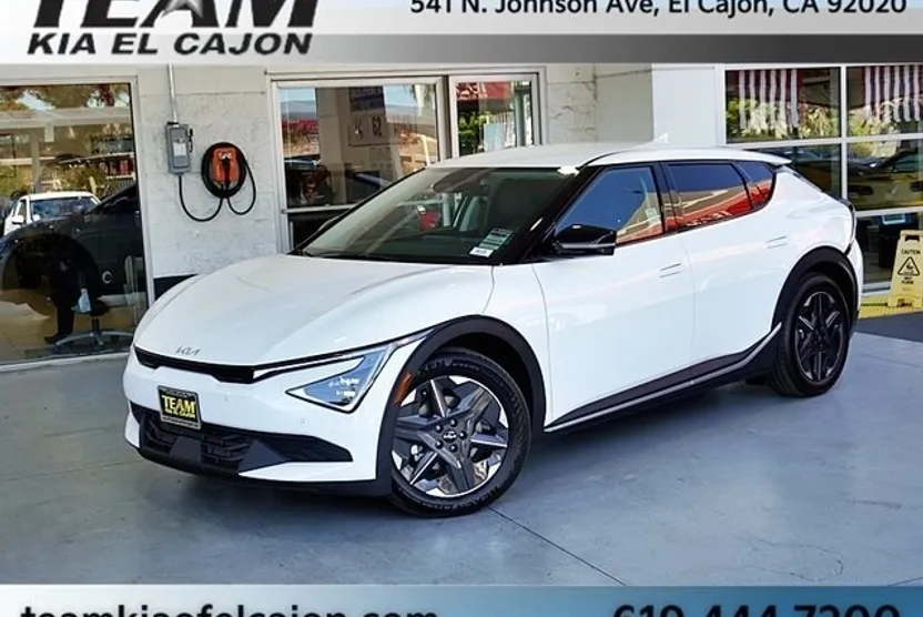 2025 Kia EV6 Light Wind photo 1