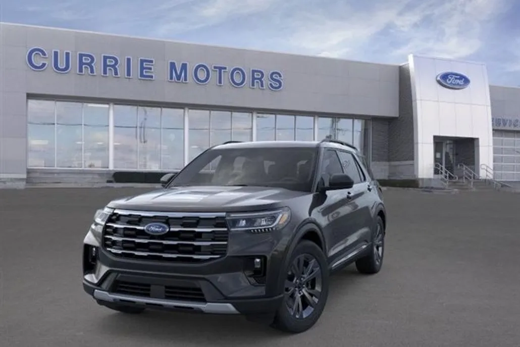 2025 Ford Explorer photo 1