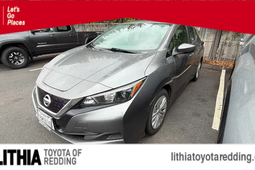 2021 Nissan Leaf S photo 1
