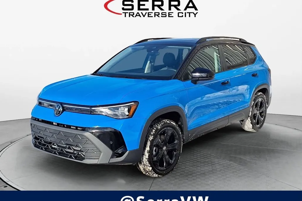 2025 Volkswagen Taos SE photo 1