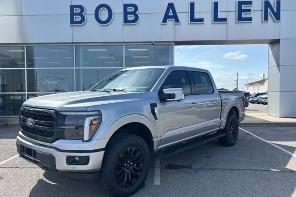 2025 Ford F-150 Lariat photo 1