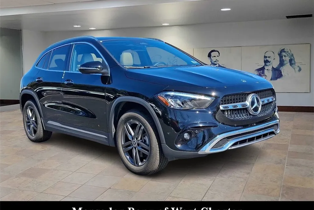 2025 Mercedes Benz GLA 250 4MATIC photo 1