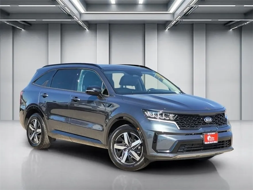2021 Kia Sorento S photo 1