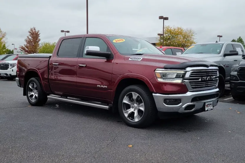 2019 Ram 1500 Laramie photo 1