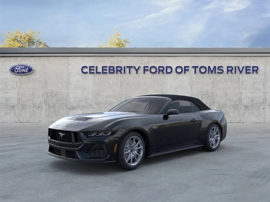 2025 Ford Mustang GT photo 1