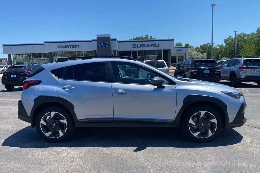 2024 Subaru Crosstrek Limited photo 1