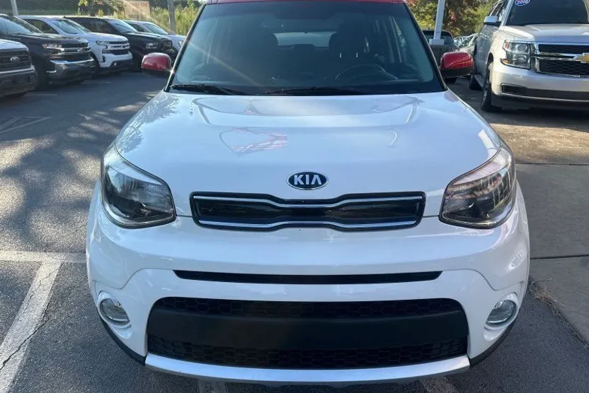 2017 Kia Soul Plus photo 1