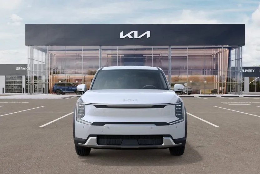 2026 Kia EV9 Light Long Range photo 1