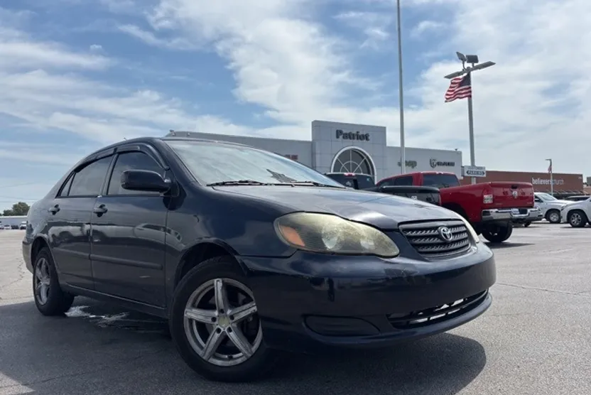 2007 Toyota Corolla CE photo 1