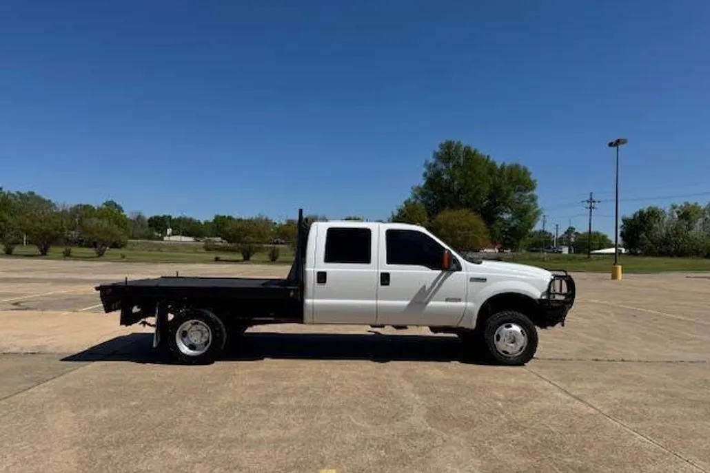 2005 Ford F-350 XLT photo 1