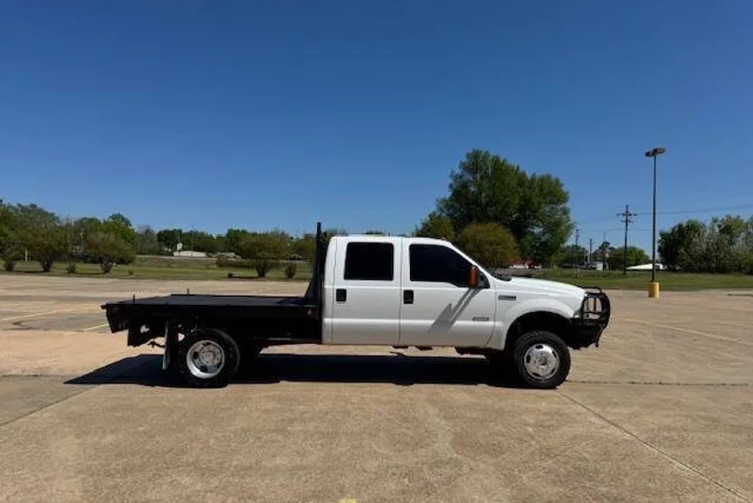 2005 Ford F-350 XLT photo 1