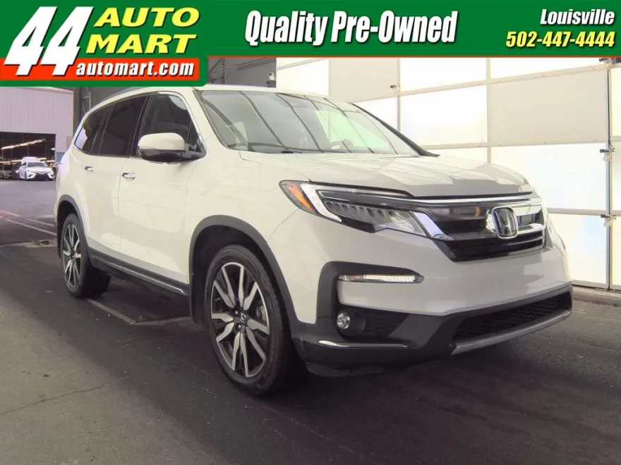 2022 Honda Pilot Touring photo 1