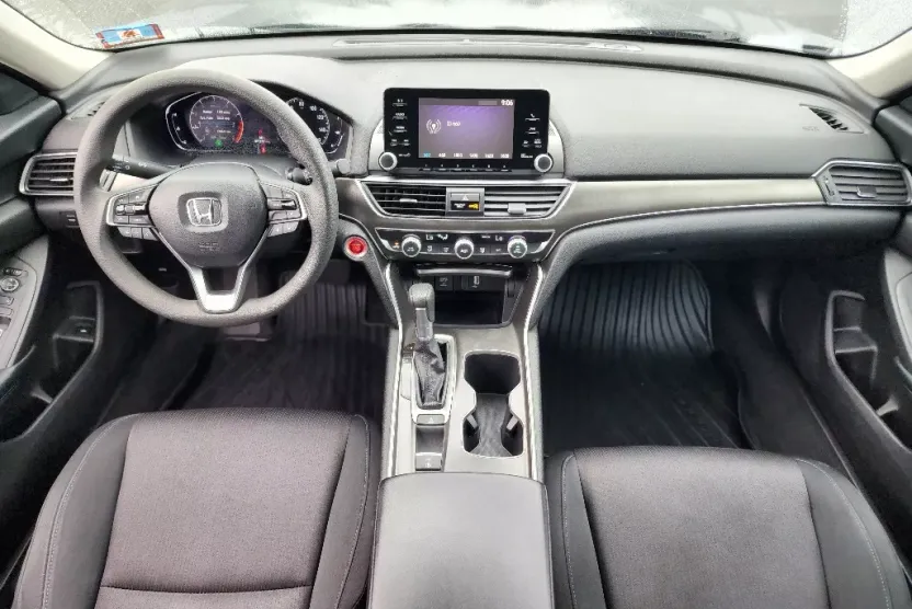 2018 Honda Accord LX photo 1