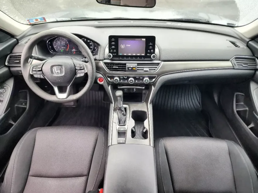 2018 Honda Accord LX photo 1
